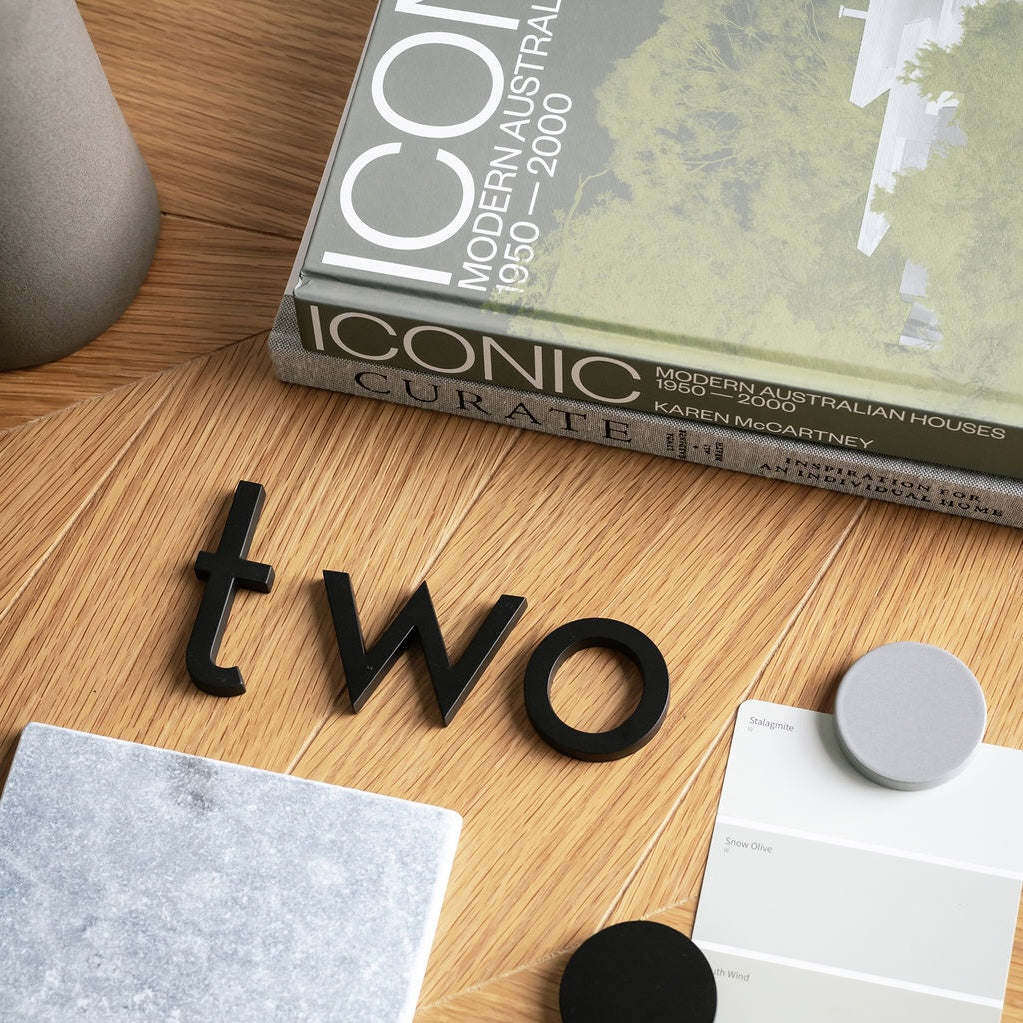 two house number lettering