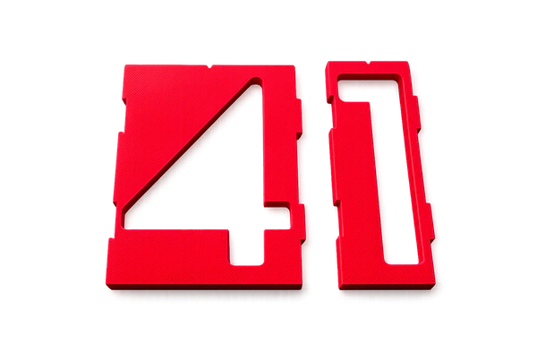 Reusable snap-lock template aligning door numbers on an apartment door